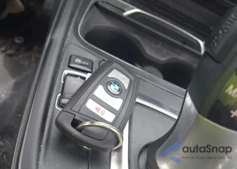 2017 BMW 320I xDrive z USA, uszkodzony, nr VIN WBA8E5G30HNU42435